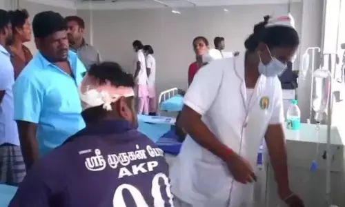 Tamil Nadu: తమిళనాడు జాలర్లపై శ్రీలంక సముద్రదొంగల దాడి