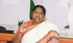 మహిళా భవనాలపై సీతక్క స్పెషల్ ఫోకస్.. లేట్ చేయొద్దని ఆదేశాలు