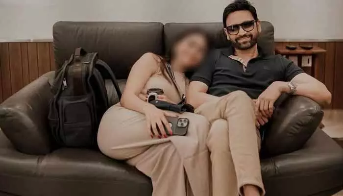 ఆ స్టార్ హీరోయిన్ని పెళ్లి చేసుకోబోతున్న అక్కినేని హీరో.. నెట్టింట సెన్సేషనల్గా మారిన ఫొటో ఆ స్టార్ హీరోయిన్ని పెళ్లి చేసుకోబోతున్న అక్కినేని హీరో.. నెట్టింట సెన్సేషనల్గా మారిన ఫొటో