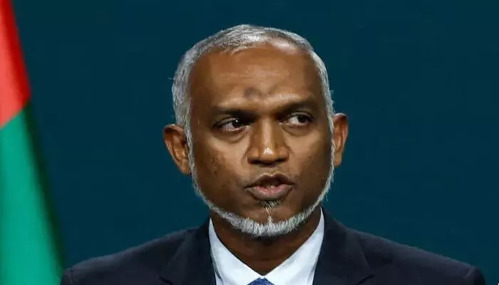 Muizzu:15 గంటల పాటు ప్రెస్ మీట్.. మాల్దీవుల అధ్యక్షుడు ప్రపంచ రికార్డ్ Muizzu:15 గంటల పాటు ప్రెస్ మీట్.. మాల్దీవుల అధ్యక్షుడు ప్రపంచ రికార్డ్