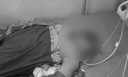 ఆర్టీసీ బస్సులో గుండెపోటుతో వృద్ధురాలు మృతి