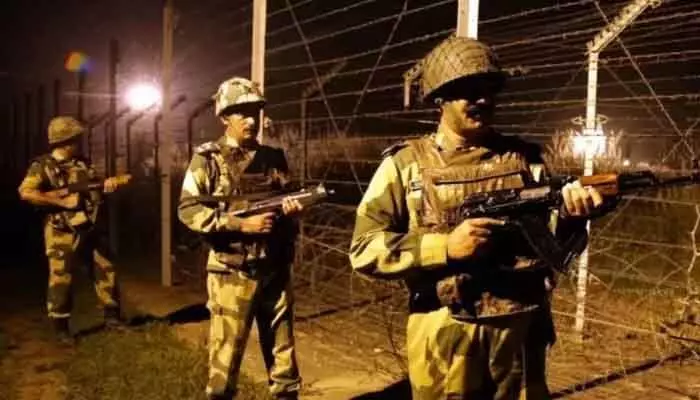 Flash News: జమ్మూకశ్మీర్లోని జైళ్లపై ఉగ్రదాడికి కుట్ర? Flash News: జమ్మూకశ్మీర్లోని జైళ్లపై ఉగ్రదాడికి కుట్ర?