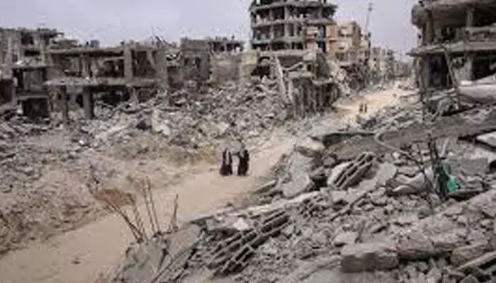 Israel: గాజాను ఆక్రమించనున్న ఇజ్రాయెల్.. సైనిక చర్యలకు కేబినెట్ ఆమోదం ! Israel: గాజాను ఆక్రమించనున్న ఇజ్రాయెల్.. సైనిక చర్యలకు కేబినెట్ ఆమోదం !