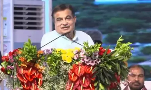 Nitin Gadkari: ఆ పనికి తెలంగాణ ప్రభుత్వం సహకరించాలి.. కేంద్ర మంత్రి నితిన్ గడ్కరి కామెంట్స్