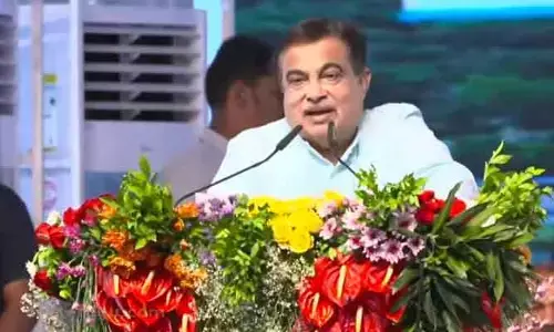 తెలంగాణ అభివృద్ధికి కేంద్రం పూర్తిగా కట్టుబడి ఉంది :  Nitin Gadkari