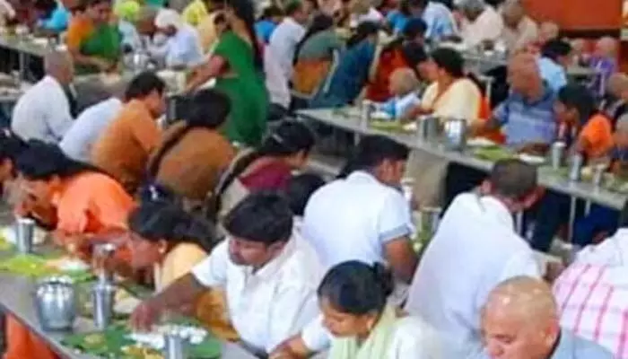 Good News:భక్తులకు శుభవార్త.. 23 ఆలయాల్లో నిత్యాన్నదానం Good News:భక్తులకు శుభవార్త.. 23 ఆలయాల్లో నిత్యాన్నదానం