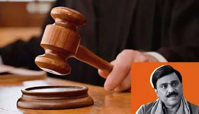 Gali Janardhan Reddy : మీరు యావజ్జీవ శిక్షకు అర్హులు : గాలి జనార్ధన రెడ్డిపై కోర్ట్ ఫైర్ Gali Janardhan Reddy : మీరు యావజ్జీవ శిక్షకు అర్హులు : గాలి జనార్ధన రెడ్డిపై కోర్ట్ ఫైర్