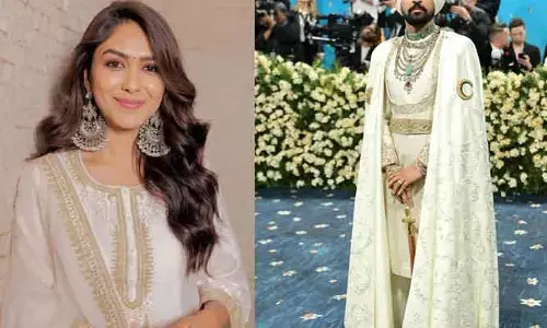 Mrunal Thakur: లవ్ యూ మై బేబీ అంటూ నటుడి ఫొటో షేర్ చేసిన మృణాల్.. లుక్ అదిరిందంటూ  పోస్ట్