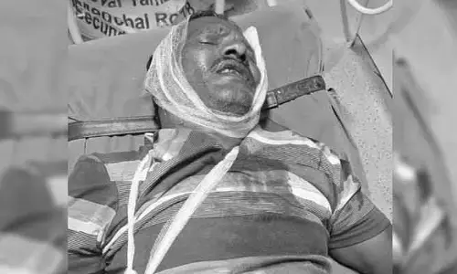 ఆటో బోల్తా ఘటనలో చికిత్స పొందుతూ వ్యక్తి మృతి