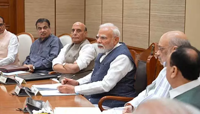 Pm modi: ఆపరేషన్ సిందూర్ గర్వించదగ్గ క్షణం.. సైన్యంపై మోడీ ప్రశంసలు ! Pm modi: ఆపరేషన్ సిందూర్ గర్వించదగ్గ క్షణం.. సైన్యంపై మోడీ ప్రశంసలు !