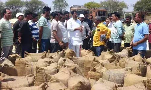 దిశ ఎఫెక్ట్ : వరి ధాన్యం కొనుగోలు కేంద్రాలు సందర్శించిన అదనపు కలెక్టర్, కామారెడ్డి ఎమ్మెల్యే