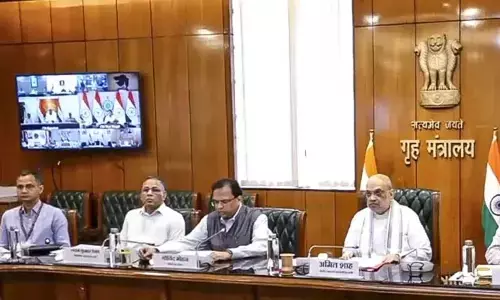 Amith shah: సరిహద్దు రాష్ట్రాల సీఎంలతో అమిత్ షా సమీక్ష.. కీలక అదేశాలు జారీ