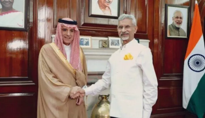 India-Pakistan tensions: ఉద్రిక్తతల వేళ న్యూఢిల్లీలో సౌదీ మంత్రి ఆకస్మిక పర్యటన India-Pakistan tensions: ఉద్రిక్తతల వేళ న్యూఢిల్లీలో సౌదీ మంత్రి ఆకస్మిక పర్యటన