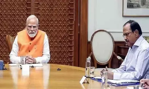 Modi: భారత్ పై పాక్ దాడులు..మోడీ నివాసానికి అజిత్ దోవల్