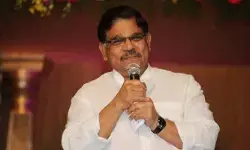 థియేటర్లో పుట్టి ఓయో రూముల్లో అంతమయ్యేదే ప్రేమ : అల్లు అరవింద్ సంచలన వ్యాఖ్యలు థియేటర్లో పుట్టి ఓయో రూముల్లో అంతమయ్యేదే ప్రేమ : అల్లు అరవింద్ సంచలన వ్యాఖ్యలు