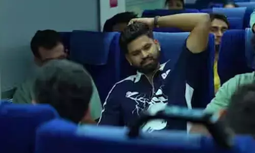 స్పెషల్ వందేభారత్ రైళ్లలో క్రికెటర్లను తరలించిన బీసీసీఐ
