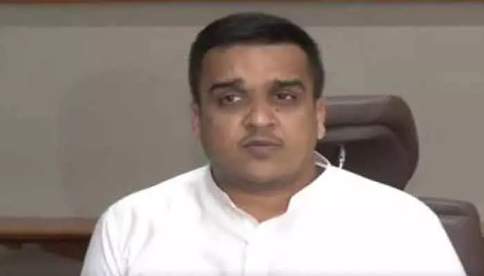 పాక్ కాల్పుల విమరణ ఉల్లంఘన.. గుజరాత్ ప్రజలకు హోంమంత్రి కీలక సందేశం పాక్ కాల్పుల విమరణ ఉల్లంఘన.. గుజరాత్ ప్రజలకు హోంమంత్రి కీలక సందేశం