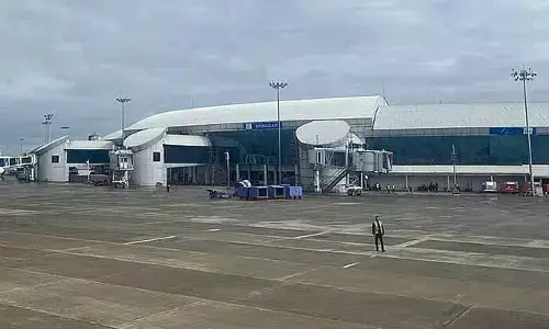 India-Pakistan: శ్రీనగర్‌ ఎయిర్‌పోర్టు సమీపంలో భారీ పేలుళ్లు