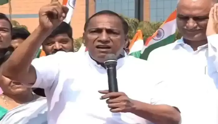 మోడీజీ పాకిస్తాన్‌ని లేపేయండి - మల్లారెడ్డి