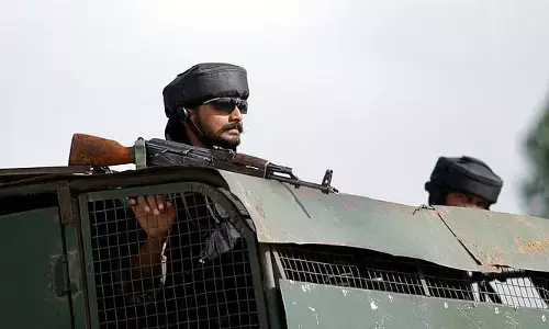 Pak shelling: ఎల్ఓసీ వద్ద మరోసారి పాక్ షెల్లింగ్.. ఓ అధికారి సహా నలుగురు మృతి !