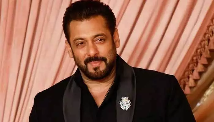 Salman Khan: యుద్ధంపై సల్మాన్ ఖాన్ షాకింగ్ పోస్ట్.. ఇప్పుడే నిద్ర లేచావా అంటూ దుమ్మెత్తిపోస్తున్న నెటిజన్లు.. Salman Khan: యుద్ధంపై సల్మాన్ ఖాన్ షాకింగ్ పోస్ట్.. ఇప్పుడే నిద్ర లేచావా అంటూ దుమ్మెత్తిపోస్తున్న నెటిజన్లు..