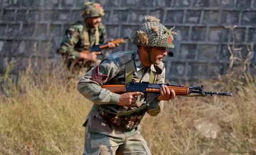Operation Sindoor: ఆర్మీ కమాండర్లకు పూర్తి అధికారాలు: ఆర్మీ చీఫ్ Operation Sindoor: ఆర్మీ కమాండర్లకు పూర్తి అధికారాలు: ఆర్మీ చీఫ్
