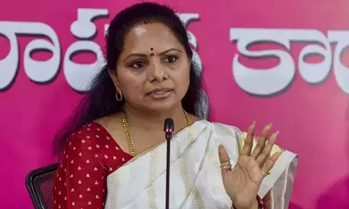 MLC Kavitha: నా మీద కుట్రలు.. టైమ్ వచ్చినప్పుడు అన్నీ బయటపెడతా.. మరోసారి కవిత  సంచలన వ్యాఖ్యలు