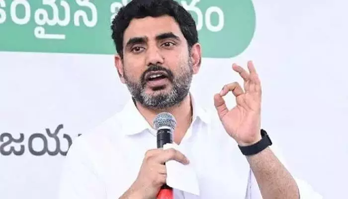 Nara Lokesh:‘మన మిత్ర’ ద్వారా అందుబాటులోకి 400 రకాల సేవలు.. మంత్రి లోకేష్ వెల్లడి Nara Lokesh:‘మన మిత్ర’ ద్వారా అందుబాటులోకి 400 రకాల సేవలు.. మంత్రి లోకేష్ వెల్లడి