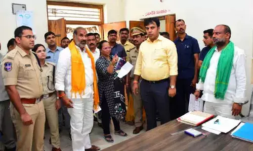 రేపు రుద్రంగిలో పర్యటించనున్న మంత్రి పొంగులేటి .. ఏర్పాట్లు పరిశీలించిన ఆది శ్రీనివాస్