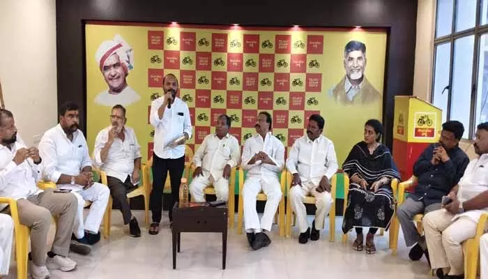 కడపలో టీడీపీ ‘మహానాడు’ కడపలో టీడీపీ ‘మహానాడు’