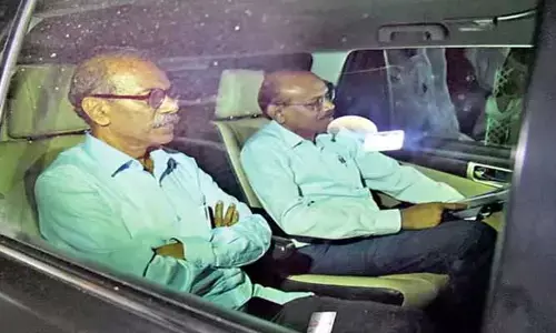AP News : లిక్కర్ స్కాంలో ధనుంజయ రెడ్డి, కృష్ణమోహన్ రెడ్డి అరెస్ట్