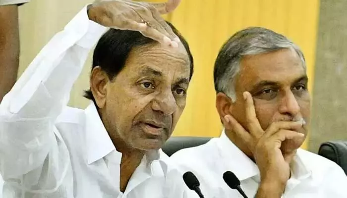 KCR : ఎర్రవల్లిలో కొనసాగుతున్న కేసీఆర్ హరీష్ రావు భేటీ.. ఆ నేత కూడా హాజరు! KCR : ఎర్రవల్లిలో కొనసాగుతున్న కేసీఆర్ హరీష్ రావు భేటీ.. ఆ నేత కూడా హాజరు!