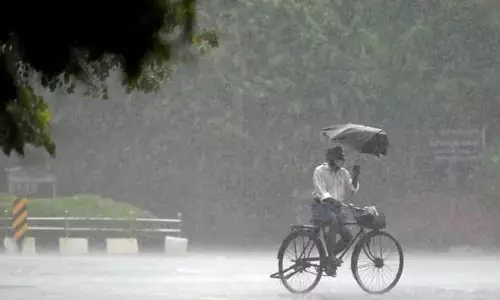 Heavy Rain Alert:ఈ జిల్లాల్లో భారీ వర్షాలు.. పలు చోట్ల పిడుగులు  పడే ఛాన్స్!