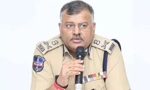 ఉత్తమంగా పనిచేస్తూ పోలీస్ శాఖ ప్రతిష్టను పెంచాలి