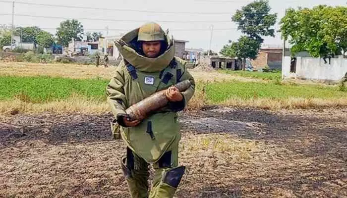 Indian Army: బార్డర్లో మరోసారి సైన్యం స్పెషల్ ఆపరేషన్.. కారణమిదే? Indian Army: బార్డర్లో మరోసారి సైన్యం స్పెషల్ ఆపరేషన్.. కారణమిదే?