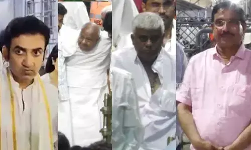 తిరుమల శ్రీవారి సేవలో ప్రముఖులు