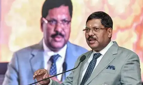 BR Gavai: మహరాష్ట్రలో ప్రోటోకాల్ ఇష్యూ.. సీజేఐ గవాయ్ సంచలన వ్యాఖ్యలు