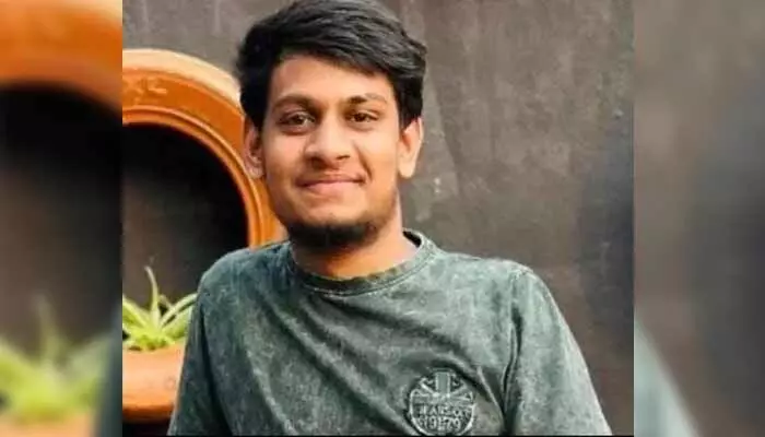 తండ్రీ కొడుకుల మధ్య ఘర్షణ.. తీవ్ర గాయాలతో కొడుకు మృతి తండ్రీ కొడుకుల మధ్య ఘర్షణ.. తీవ్ర గాయాలతో కొడుకు మృతి
