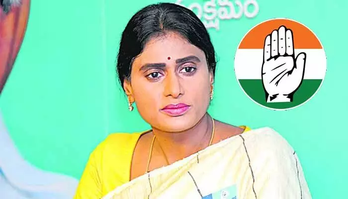 రాష్ట్రంలో కాంగ్రెస్ నేతలకు ప్రాధాన్యత ఇవ్వడంలేదు: మాజీ కేంద్రమంత్రి తీవ్ర ఆవేదన రాష్ట్రంలో కాంగ్రెస్ నేతలకు ప్రాధాన్యత ఇవ్వడంలేదు: మాజీ కేంద్రమంత్రి తీవ్ర ఆవేదన