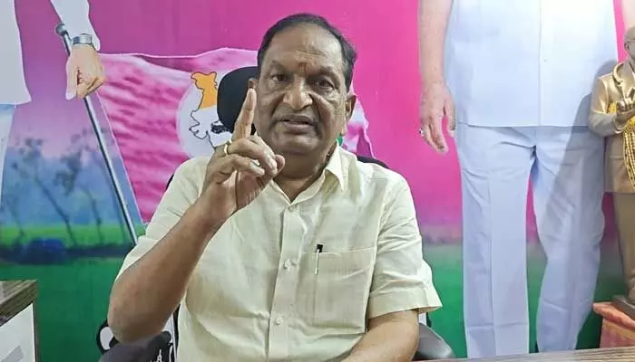 CM బావమరిది మేలు కోసమే సైట్ విజిట్: కొప్పుల ఈశ్వర్ CM బావమరిది మేలు కోసమే సైట్ విజిట్: కొప్పుల ఈశ్వర్