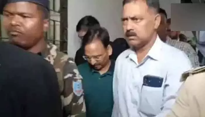 ఎక్సైజ్ స్కామ్.. సీనియర్ ఐఏఎస్ అధికారి అరెస్టు ఎక్సైజ్ స్కామ్.. సీనియర్ ఐఏఎస్ అధికారి అరెస్టు