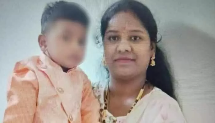 బంగారం పోయిందన్న మనస్తాపంతో మహిళ ఆత్మహత్య బంగారం పోయిందన్న మనస్తాపంతో మహిళ ఆత్మహత్య