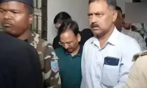 ఎక్సైజ్‌ స్కామ్.. సీనియర్‌ ఐఏఎస్‌ అధికారి అరెస్టు