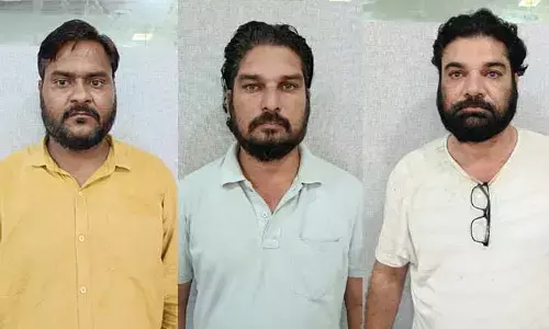 సిబిల్ స్కోర్ తక్కువగా ఉందని చీటింగ్.. బ్యాంక్ రుణాలు ఇప్పిస్తామంటూ మోసం..