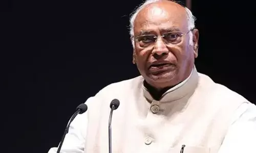 Kharge: ప్రధాని మోడీ 151 విదేశీ పర్యటనలపై ఖర్గె విమర్శలు