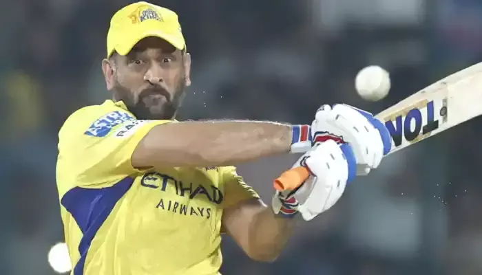 MS Dhoni: నీ అవ్వ తగ్గేదే లే... సిక్సుల్లో ధోని సరికొత్త రికార్డు