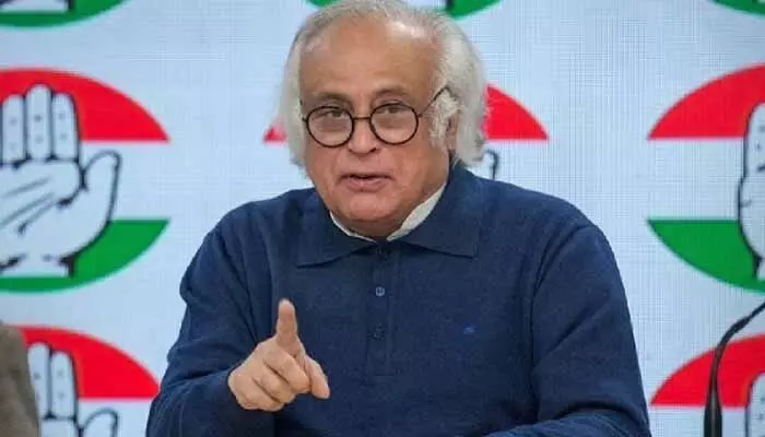 నష్టనివారణ చర్యల్లో భాగమే ఆపరేషన్ సిందూర్పై అఖిలపక్షం: జైరాం రమేశ్ నష్టనివారణ చర్యల్లో భాగమే ఆపరేషన్ సిందూర్పై అఖిలపక్షం: జైరాం రమేశ్