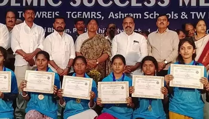 Seethakka: ఇకపై టీచర్లకు ఏడాదికి రెండు సార్లు శిక్షణ: మంత్రి సీతక్క Seethakka: ఇకపై టీచర్లకు ఏడాదికి రెండు సార్లు శిక్షణ: మంత్రి సీతక్క