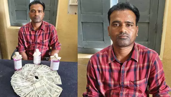 ఏసీబీకి చిక్కిన పంచాయతీ కార్యదర్శి ఏసీబీకి చిక్కిన పంచాయతీ కార్యదర్శి