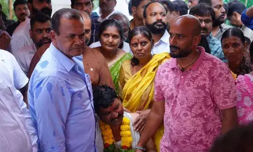 దయచేసి అజాగ్రత్తగా ఉండకండి.. యువతకు మంత్రి కోమటిరెడ్డి విజ్ఞప్తి